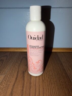 NWT Ouidad Defrizzing Conditioner 8.5 Fl Oz